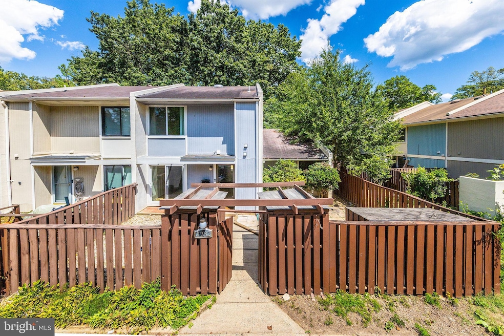 2232 Southgate Square, Reston, VA 20191 - photo 1