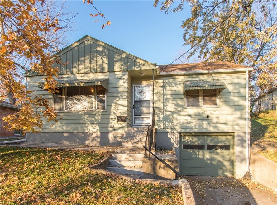 617 Bancroft St, Des Moines, IA 50315 - photo 1