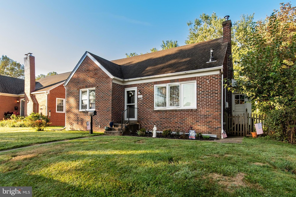 1060 Columbia Ave, Lansdale, PA 19446 - photo 1