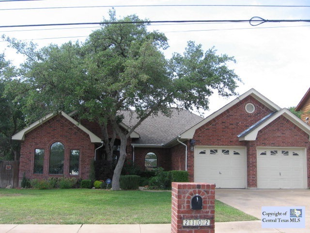 2102 Lancaster St, San Marcos, TX 78666 - photo 1
