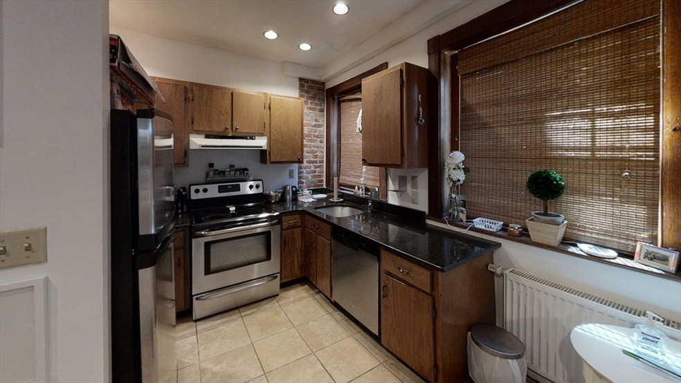 1722 Beacon St unit 4, Brookline, MA 02445 - photo 1