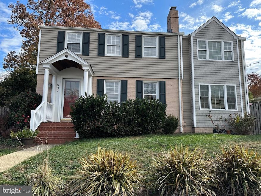 937 N Lebanon St, Arlington, VA 22205 - photo 1