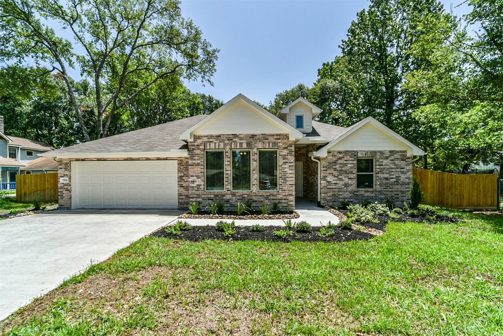 25806 Maplewood Dr, Spring, TX 77386 - photo 1