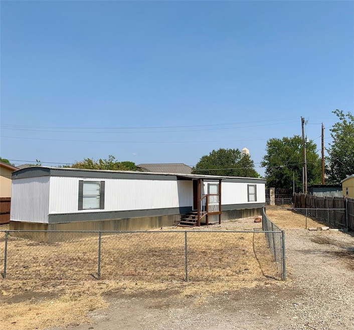 8472 Preston North Dr, Frisco, TX 75034 - photo 1