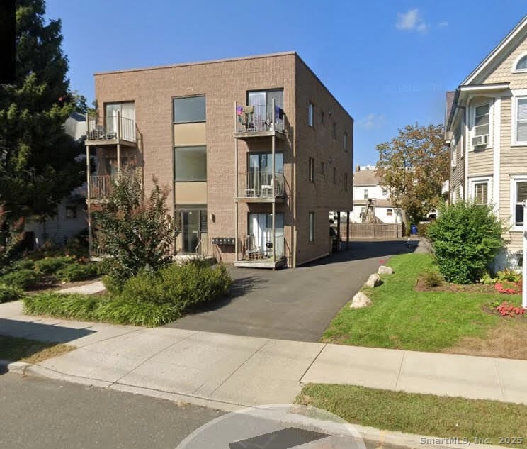 62 4th St, Stamford, CT 06905 - photo 1