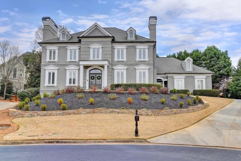 Immaculate European Stucco on Cul De Sac Lot.