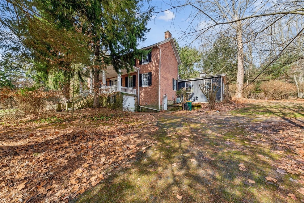 469 Ross Rd, Eighty Four, PA 15330 - photo 1