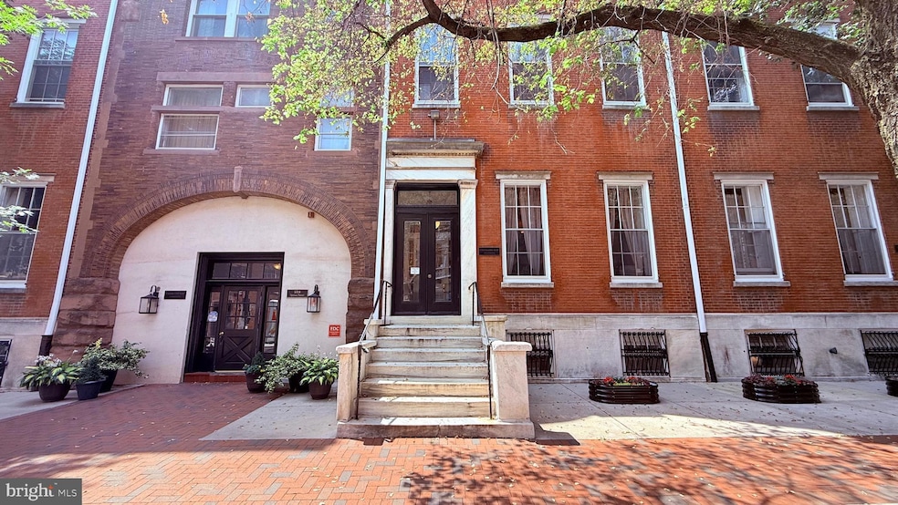 1008 20 Spruce St unit 1016B, Philadelphia, PA 19107 - photo 1