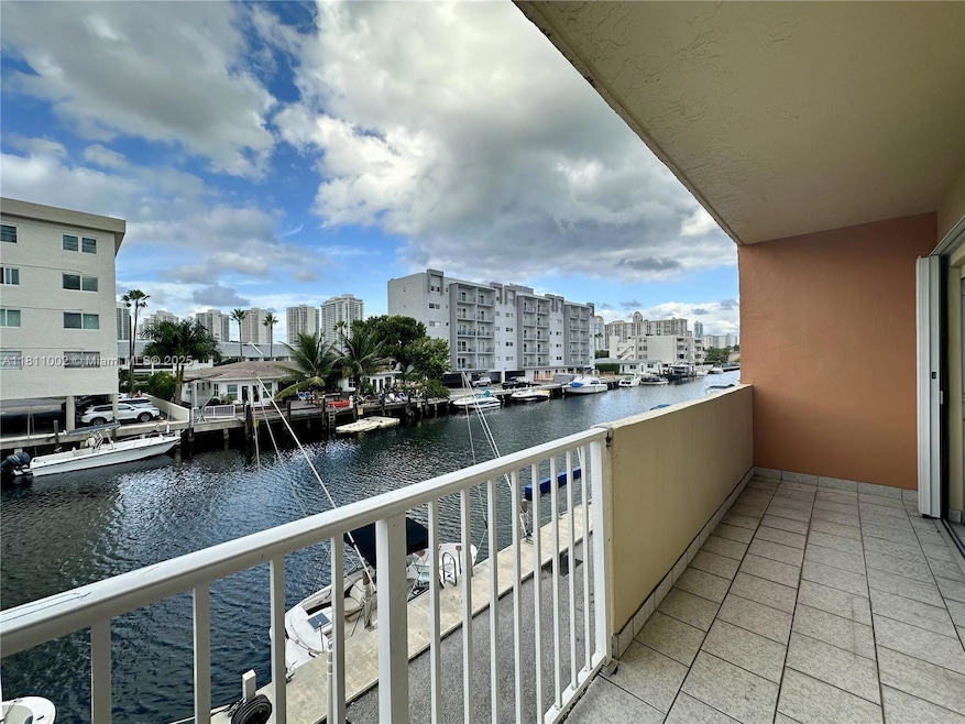 3545 NE 167th St unit 204, North Miami Beach, FL 33160 - photo 1