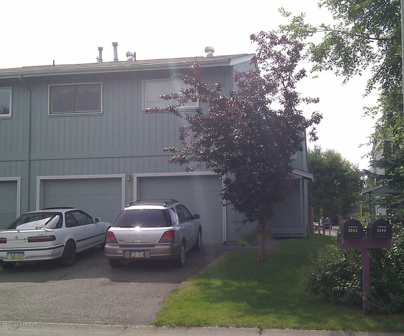 2002 Parkview Circle
