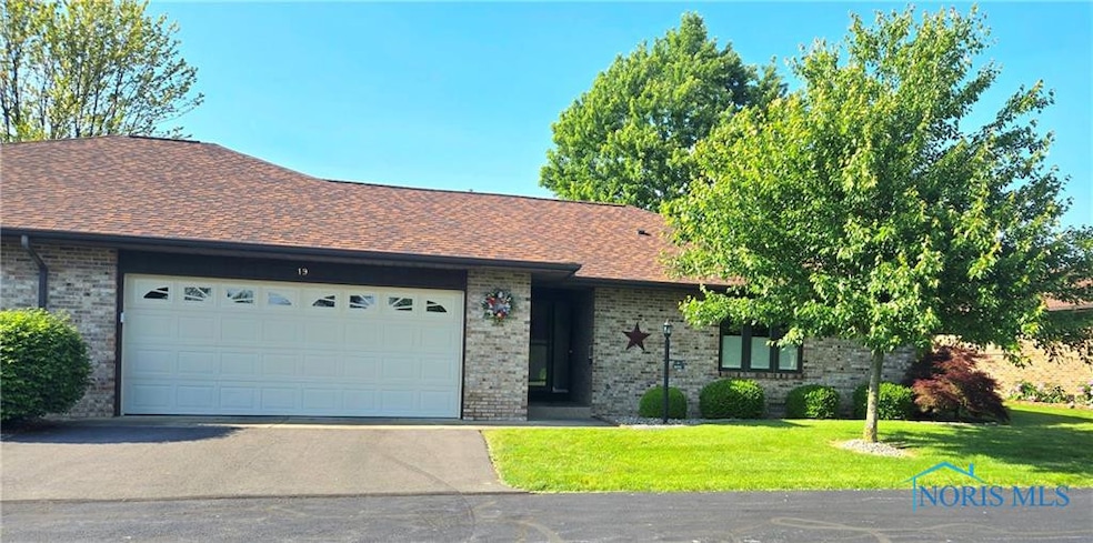 19 La Plas Dr unit U19, Findlay, OH 45840 - photo 1