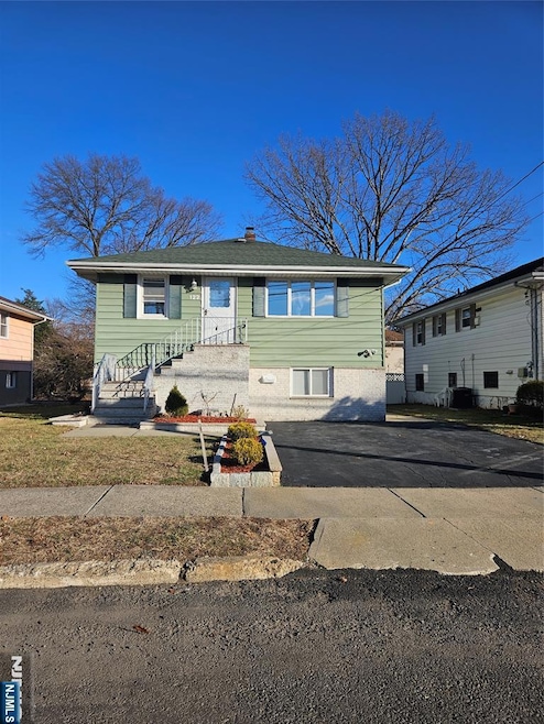 122 Eckel Rd unit house, Little Ferry, NJ 07643 - photo 1