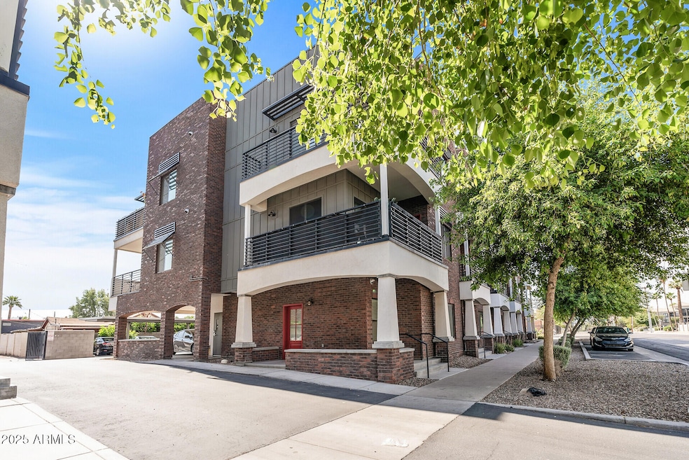 Corner view of Unit 101.