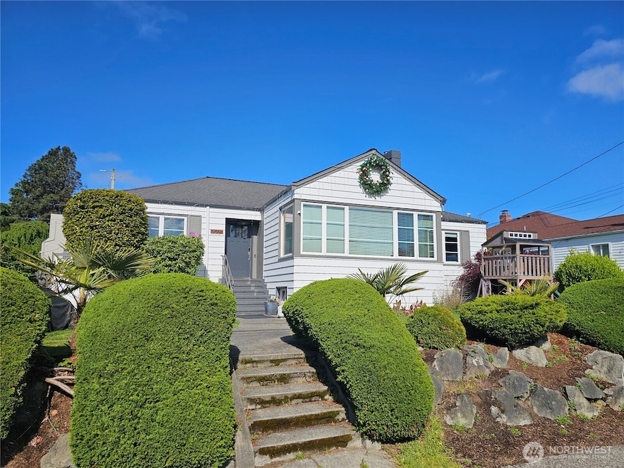 Sold $1,300,000 • Co-Listing Agent