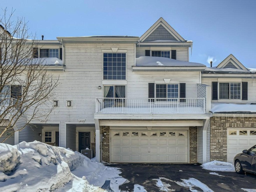 This townhome has maintenance-free exterior and is walking distance to Prairie Lake Park!