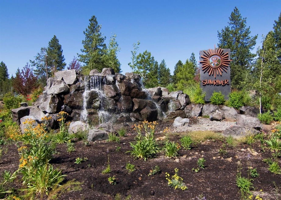 57650 White Elm Ln, Sunriver, OR 97707 - photo 1