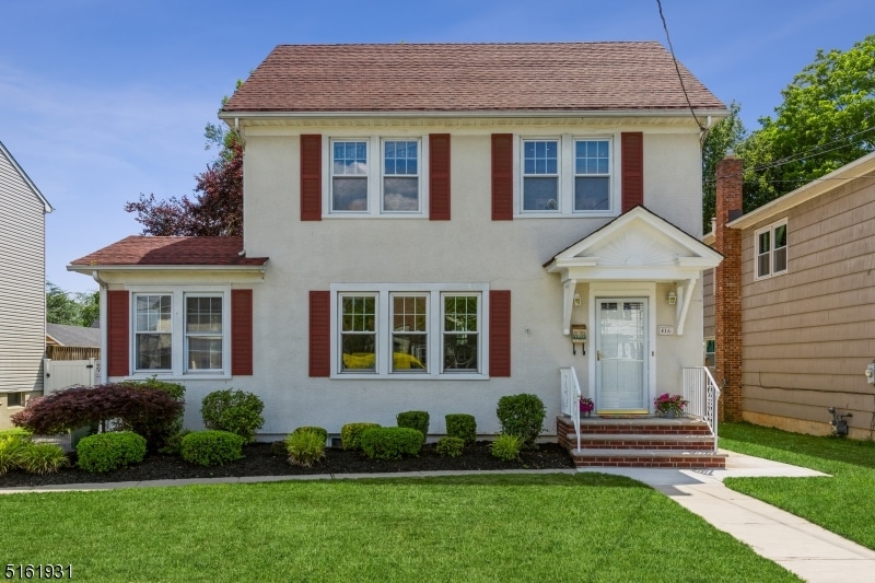 Sold $570,000 • Co-Listing Agent