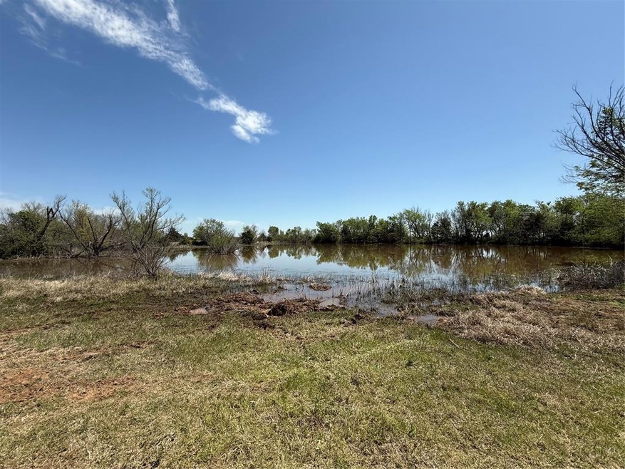 000 Leo St, Shawnee, OK 74804 - photo 1