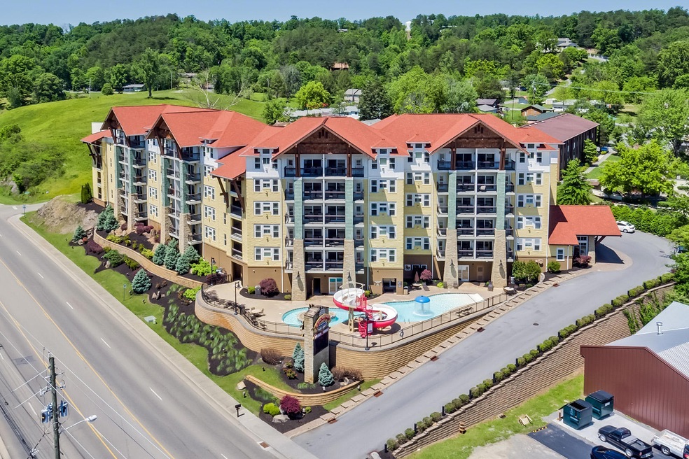01_TeasterLane_3415_305_Front