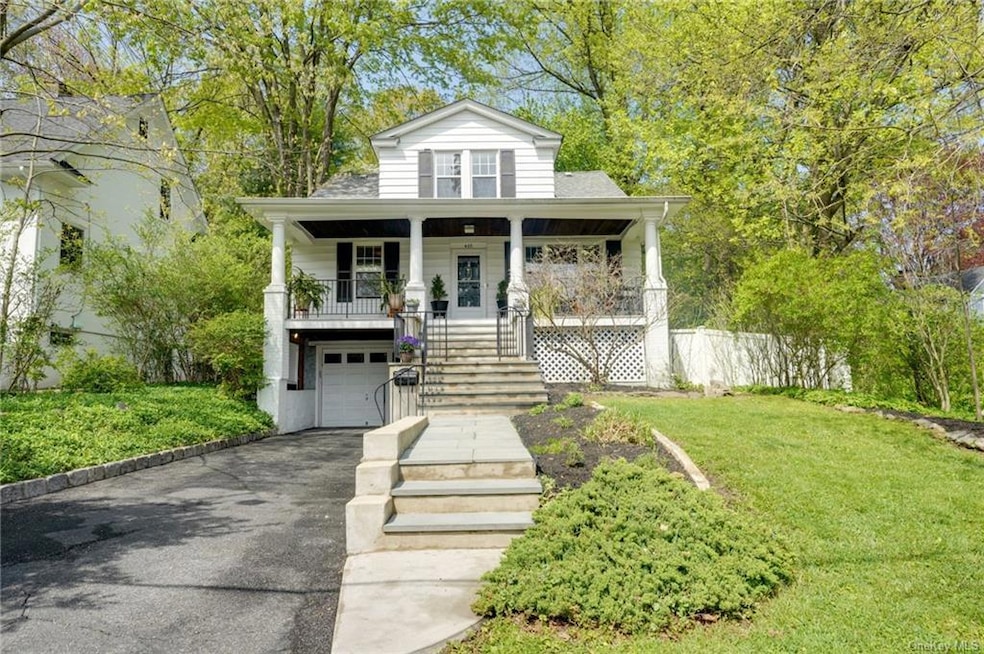 423 Farragut Ave, Hastings On Hudson, NY 10706 - photo 1