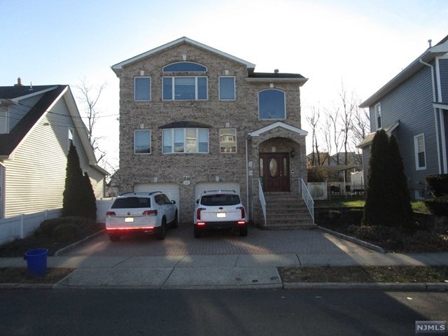 622 Milton Ave unit 2, Lyndhurst, NJ 07071 - photo 1