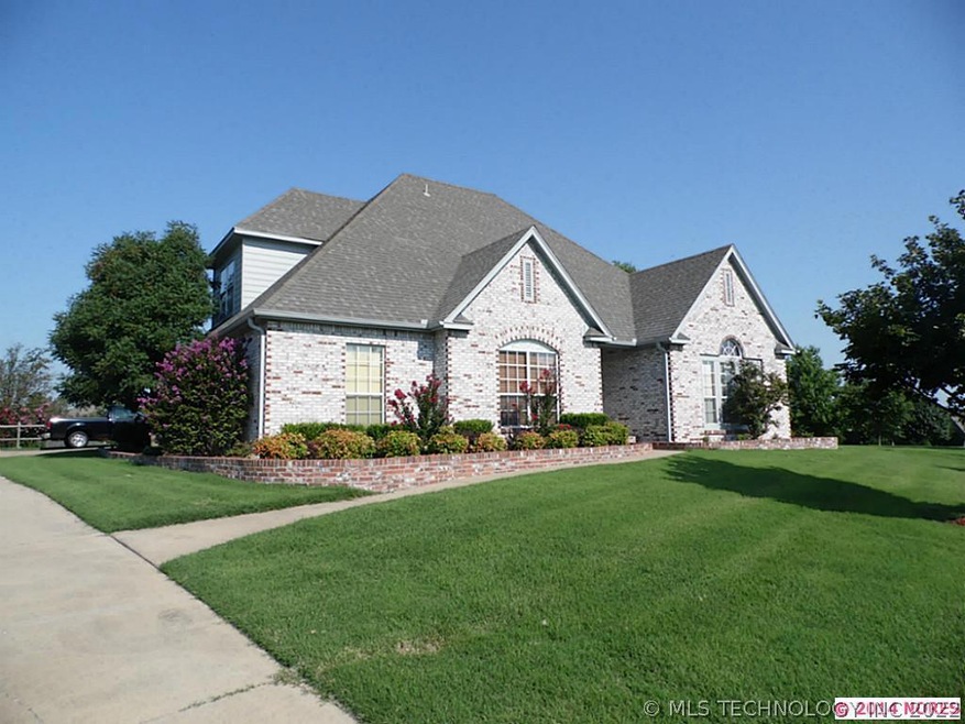 10010 North 185 East Ave in Owasso, OK