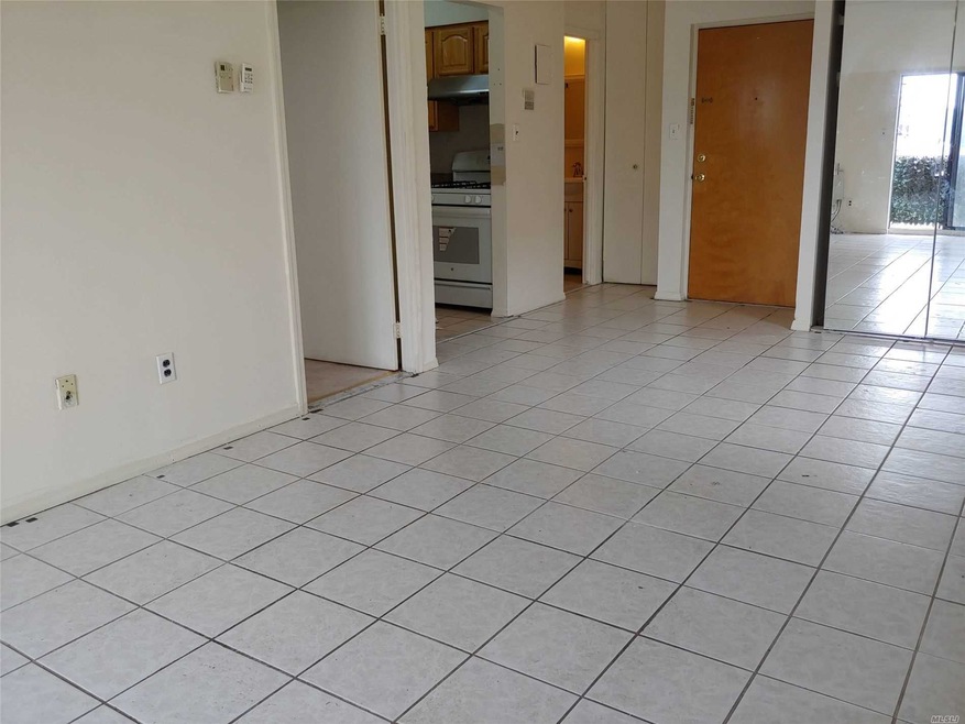 6509 242nd St unit 5E, Little Neck, NY 11362 - photo 1