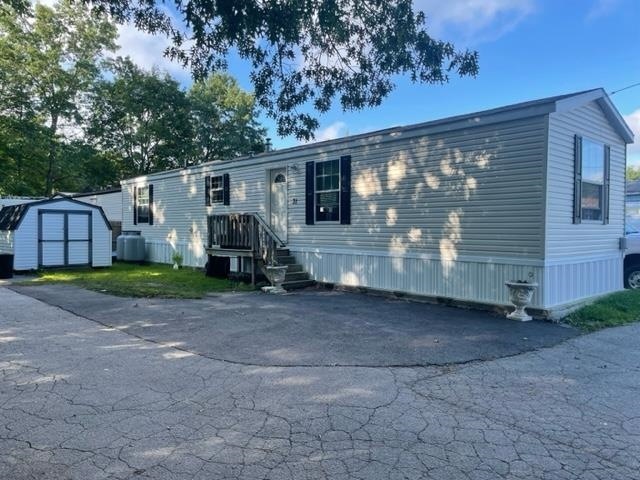 75 S Policy St unit 31, Salem, NH 03079 - photo 1