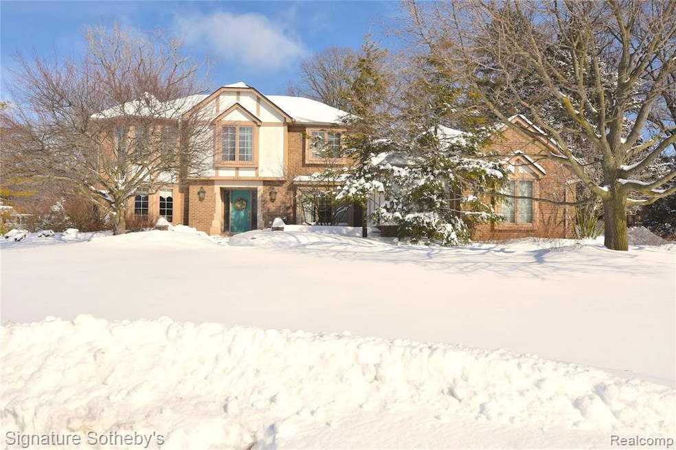 2763 Hunters Bluff, Bloomfield Hills, MI 48304 - photo 1
