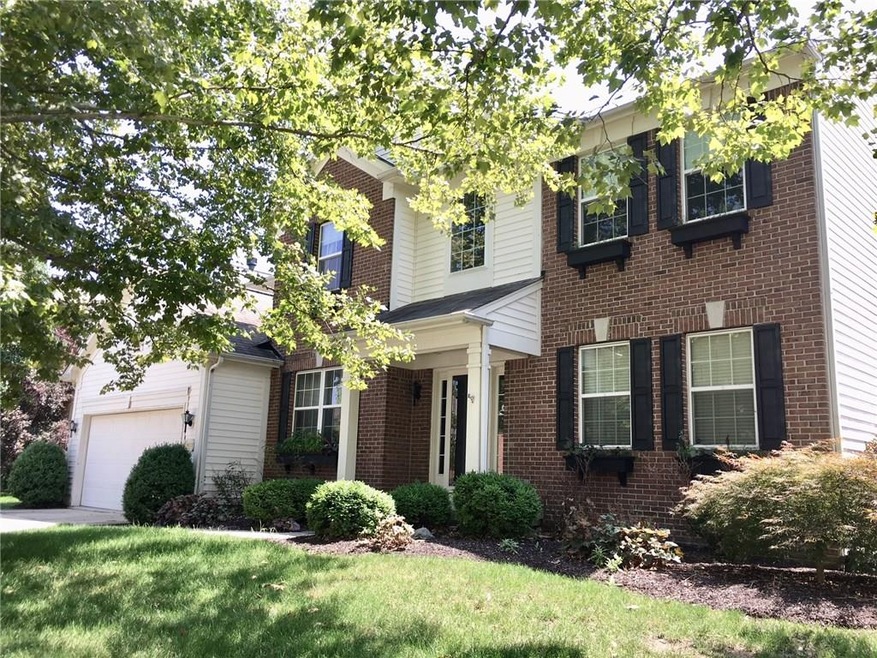 11807 Weathered Edge Dr, Fishers, IN 46037 - photo 1