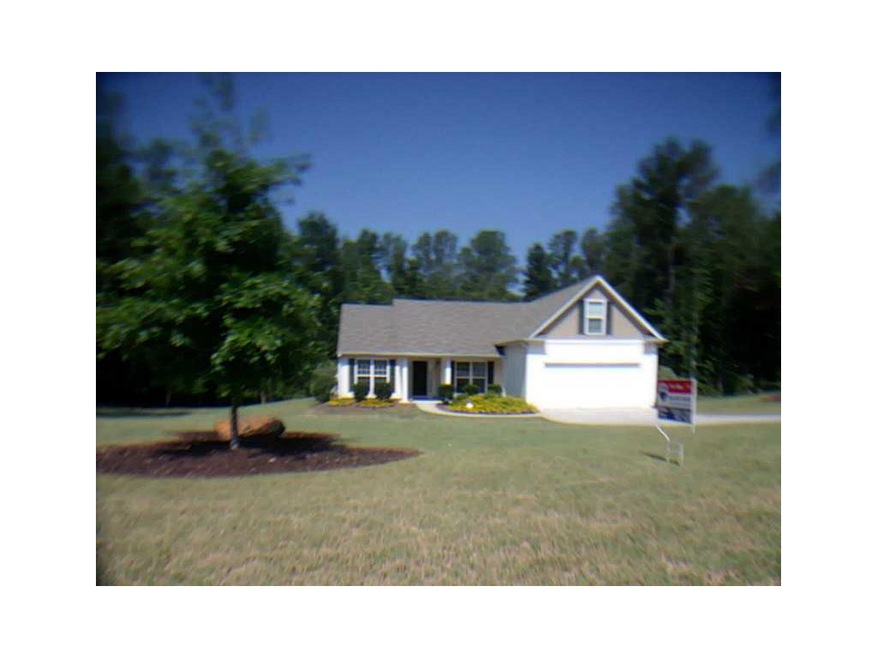 823 Kenwood Ln unit 823, Winder, GA 30680 - photo 1