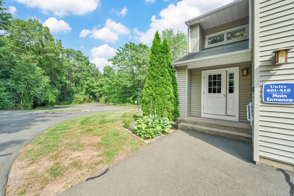 409 Carlton Ln unit 409, Rocky Hill, CT 06067 - photo 1
