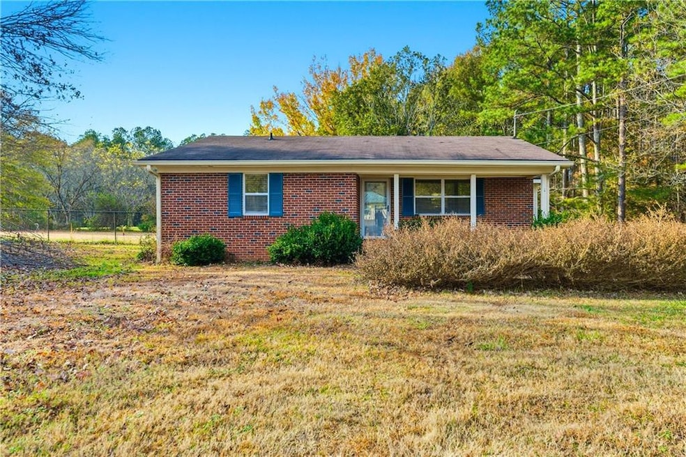 171 Yancey Rd, Arnoldsville, GA 30619 - photo 1