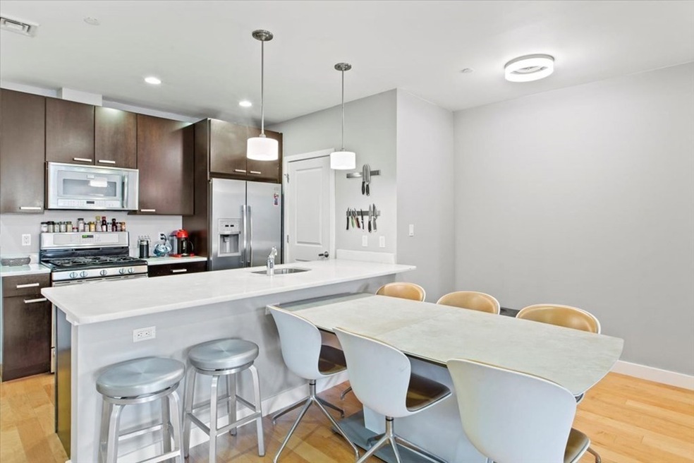 65 Beacon St unit 404, Somerville, MA 02143 - photo 1