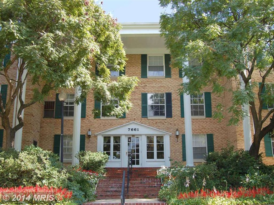7661 Provincial Dr unit 212, West McLean, VA 22102 - photo 1