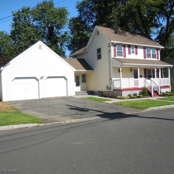 118 W Warren St, South Bound Brook, NJ 08880 - photo 1