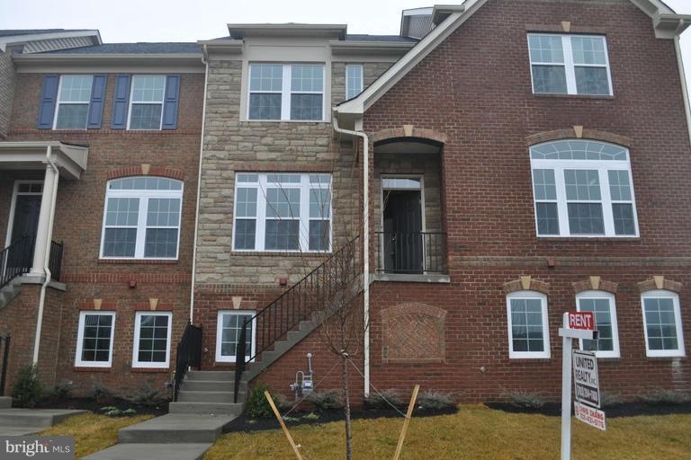 25122 Elwen Terrace, Chantilly, VA 20152 - photo 1