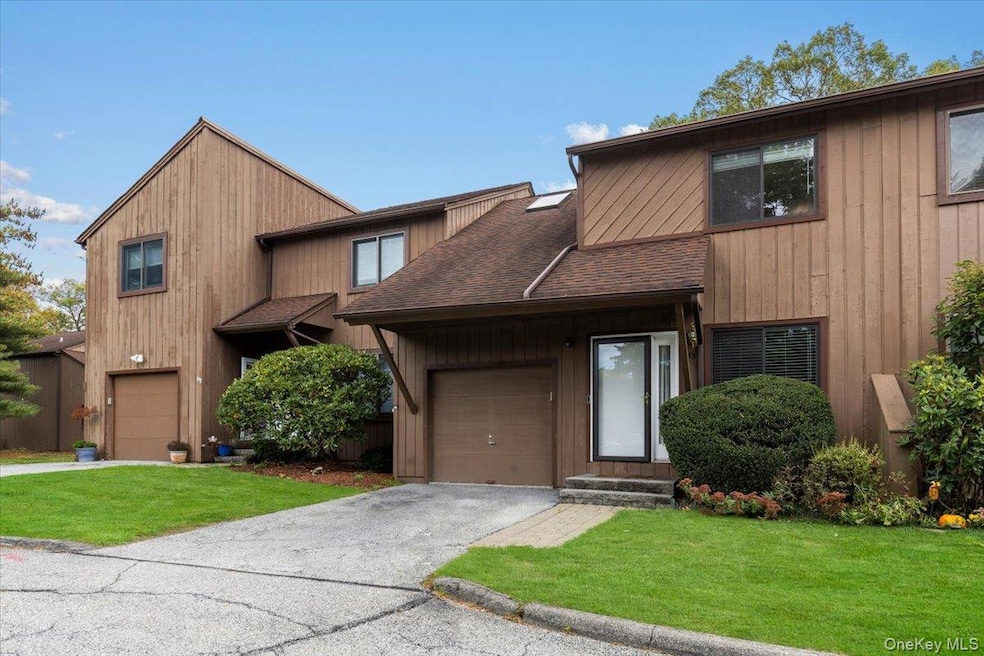 53 Wild Birch Farms unit 53, Cortlandt Manor, NY 10567 - photo 1