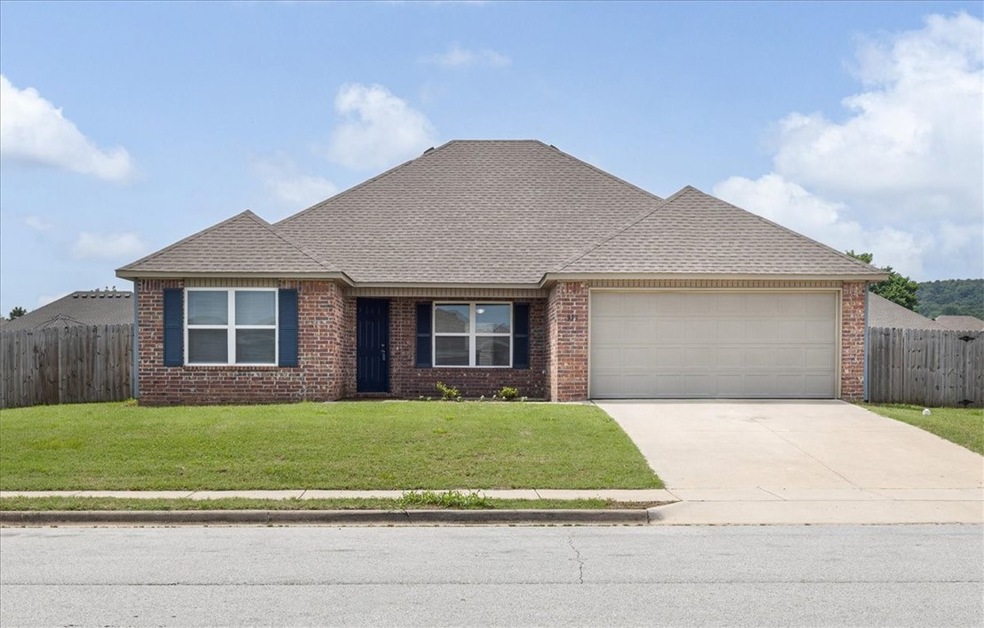 933 Ethan James St, Elkins, AR 72727 - photo 1