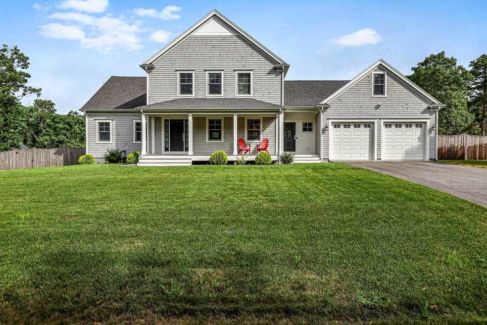 8 Little Farm Ln, East Falmouth, MA 02536 - photo 1