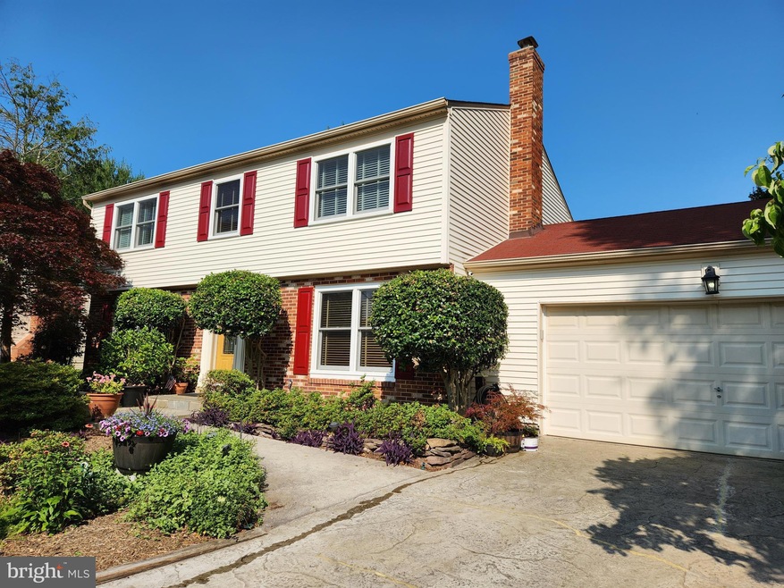 2620 Armada St, Herndon, VA 20171 - photo 1