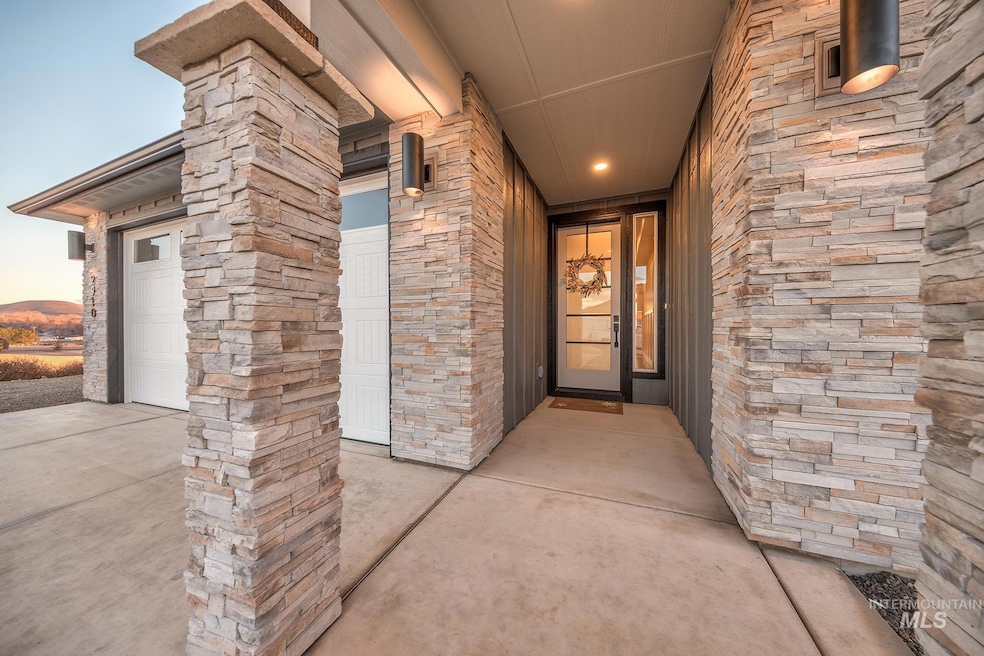 2910 Bandon Dunes Ave, Payette, ID 83661 - photo 1