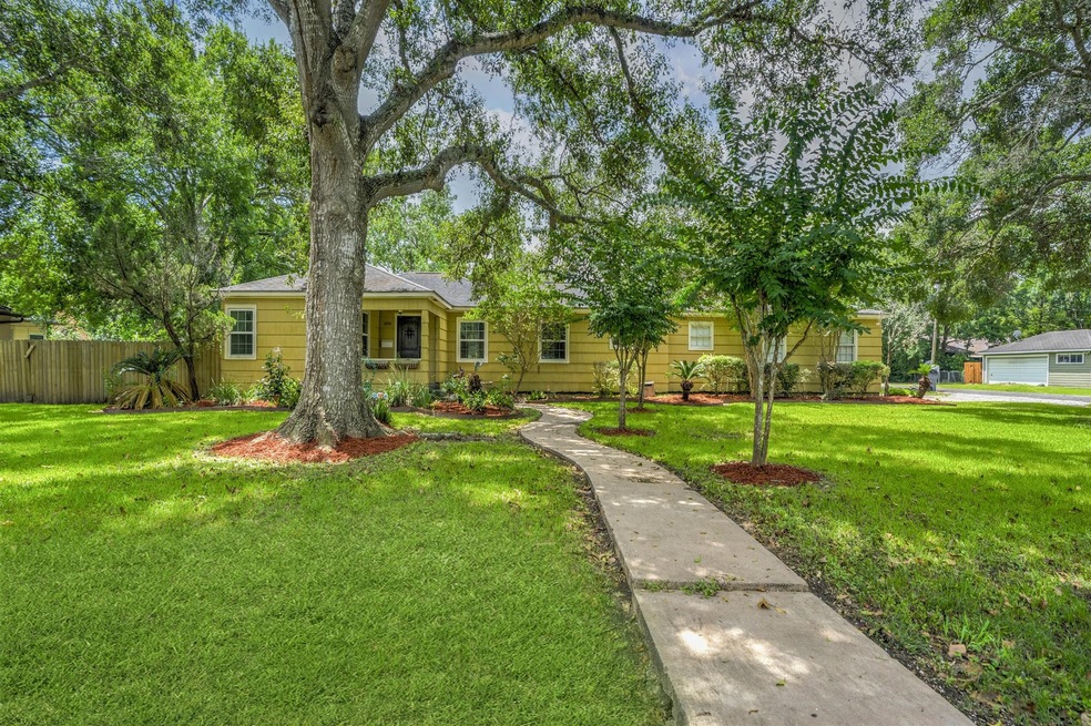 3200 15th St, Bay City, TX 77414 - photo 1