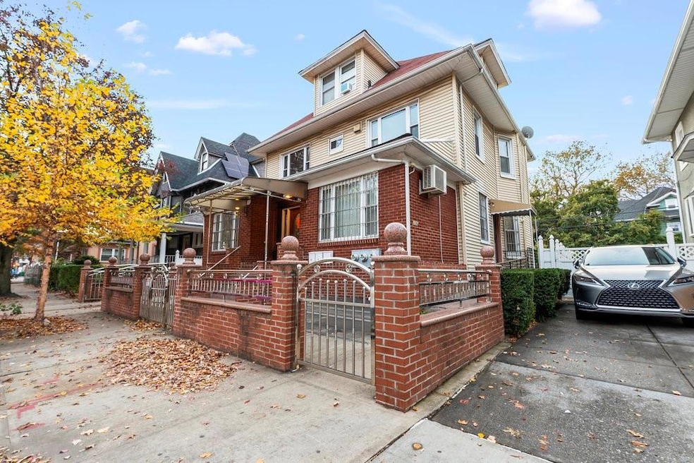 336 E 16th St, Brooklyn, NY 11226 - photo 1