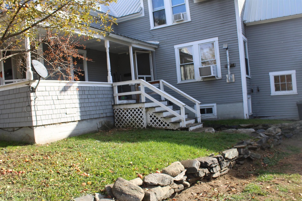 14 Cross St, Whitefield, NH 03598 - photo 1