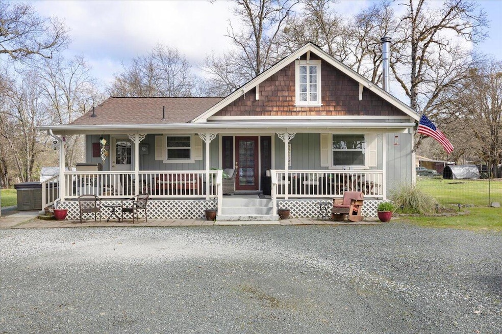 64 Kolkana Way, Grants Pass, OR 97526 - photo 1