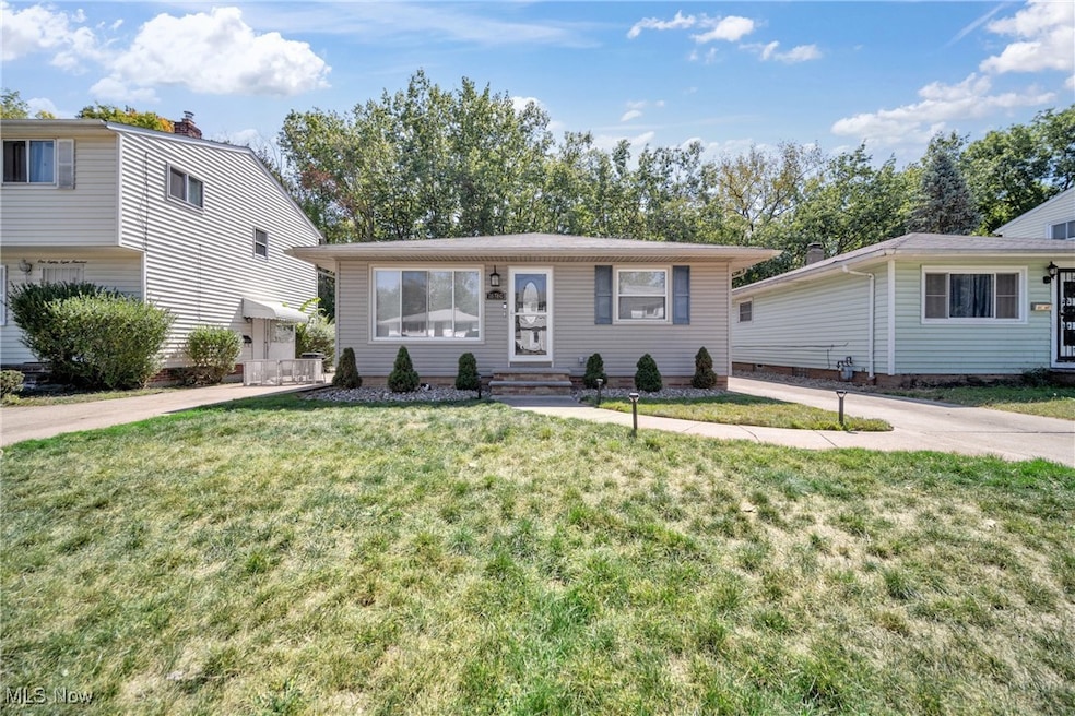 18780 Nitra Ave, Maple Heights, OH 44137 - photo 1