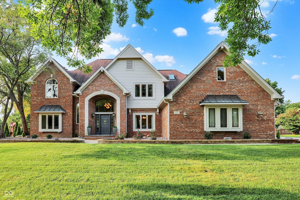 Pending $749,900 • Co-Listing Agent