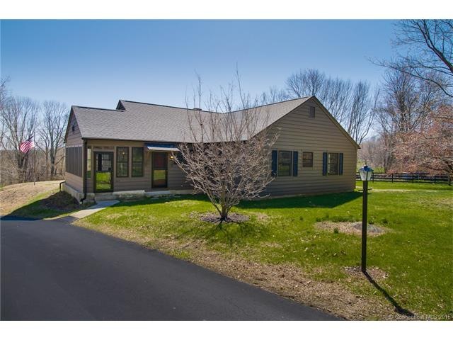 605 County Rd, Woodstock, CT 06281 - photo 1