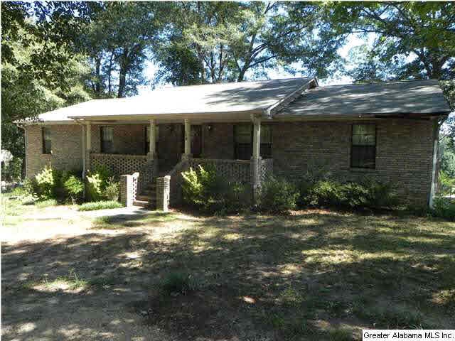 FULL BRICK HOME IN THE HEART OF HUEYTOWN.